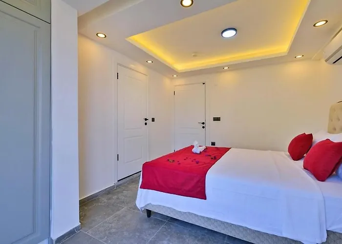 Ovacik 3 Bedroom With Private Pool Hot Tub Villa *