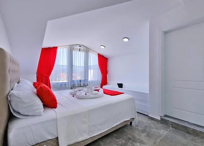 Ovacik 3 Bedroom With Private Pool Hot Tub Villa *