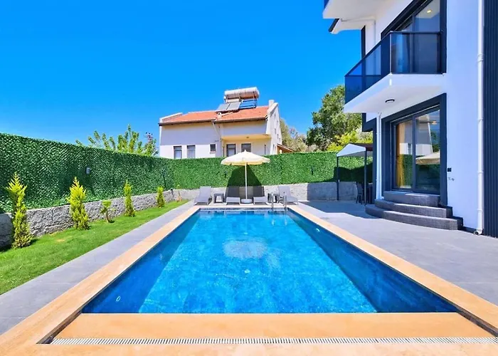 Ovacik 3 Bedroom With Private Pool Hot Tub Villa