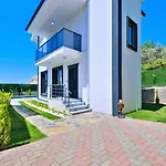 Ovacik 3 Bedroom With Private Pool Hot Tub Willa *