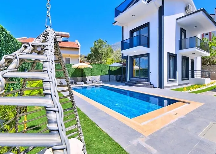 Ovacık 3 Bedroom With Private Pool Hot Tub