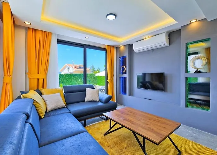 Ovacik 3 Bedroom With Private Pool Hot Tub וילה