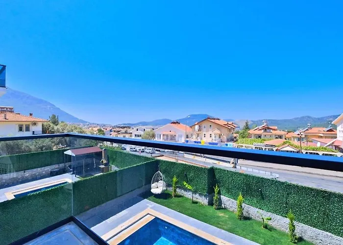 Ovacik 3 Bedroom With Private Pool Hot Tub فيلة *