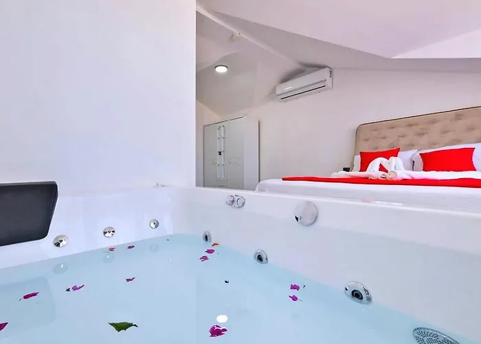 Ovacik 3 Bedroom With Private Pool Hot Tub * فتحية