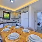 Ovacik 3 Bedroom With Private Pool Hot Tub פאטהיה