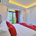 Ovacik 3 Bedroom With Private Pool Hot Tub פאטהיה