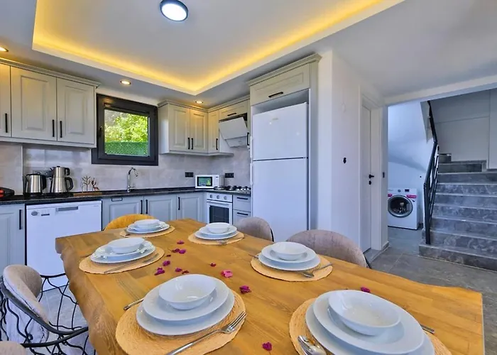 Ovacik 3 Bedroom With Private Pool Hot Tub Fethiye